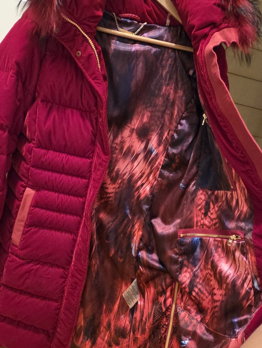 Elie Tahari Ruby Red Quilted Puffer Coat with Faux-Fur Trim - Picture 3 of 7